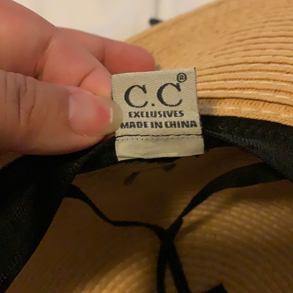 C.C. Brand floppy beach hat - Picture 4 of 5